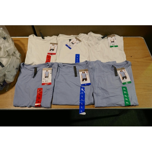 6026 - Mondetta short sleeve Active T-shirts x 30 (15 white, 15 blue) various sizes with tags (340-73888) *... 