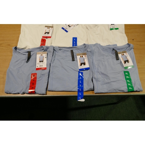 6026 - Mondetta short sleeve Active T-shirts x 30 (15 white, 15 blue) various sizes with tags (340-73888) *... 