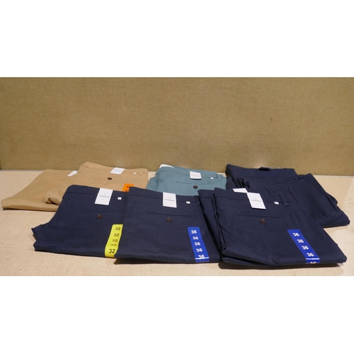 6091 - Farah Basset shorts x 10 in sand, teal and navy, various sizes with tags (340-73888) * This lot is s... 