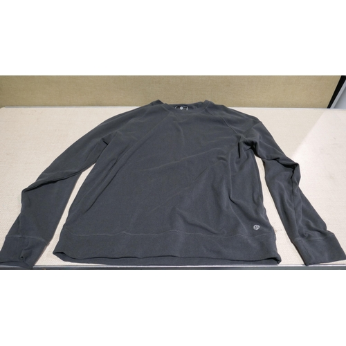 6184 - A quantity of mens clothing to include fleeces, shorts, trainers etc., various sizes  (L335)  *This ... 