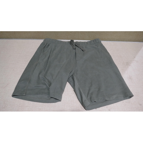 6192 - Jachs New York mens shorts x 9, various colours and sizes  (L335)  *This lot is subject to VAT