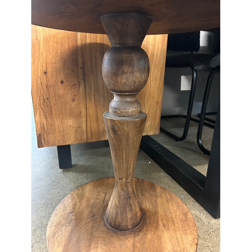 3003A - A Taddeo lamp table *This lot is subject to VAT