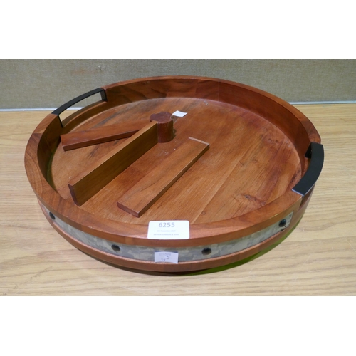 6255 - Mikasa Lazy Susan with Removable Divider - damaged (340-79) *This lot is subject to Vat