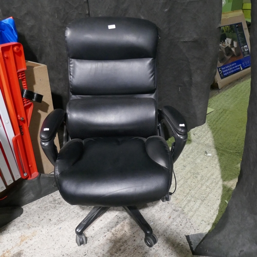 6273 - La-Z-Boy Executive Chair, Original RRP £174.99 + Vat (340-15) *This lot is subject to Vat