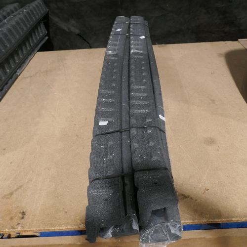 6280 - Ez Border Edging 4 pack with Spikes  (340-261) *This lot is subject to Vat