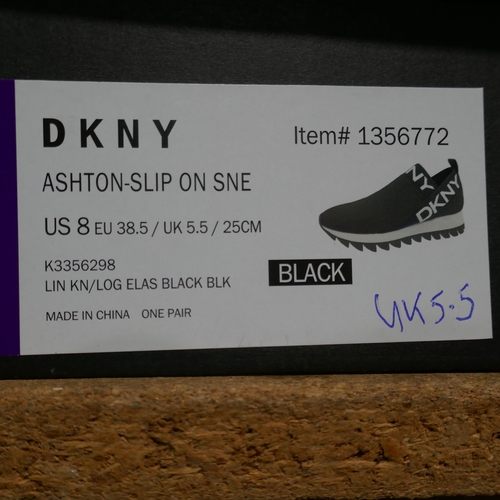 6294 - DKNY Ashton slip-on trainer in black UK size 5.5 (340-73888) *This lot is subject to Vat