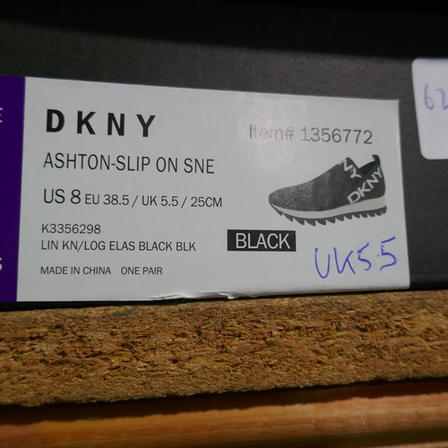 6297 - DKNY Ashton slip-on trainer in black UK size 5.5 (340-73888) *This lot is subject to Vat