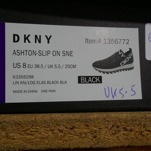 6298 - DKNY Ashton slip-on trainer in black UK size 5.5 (340-73888) *This lot is subject to Vat