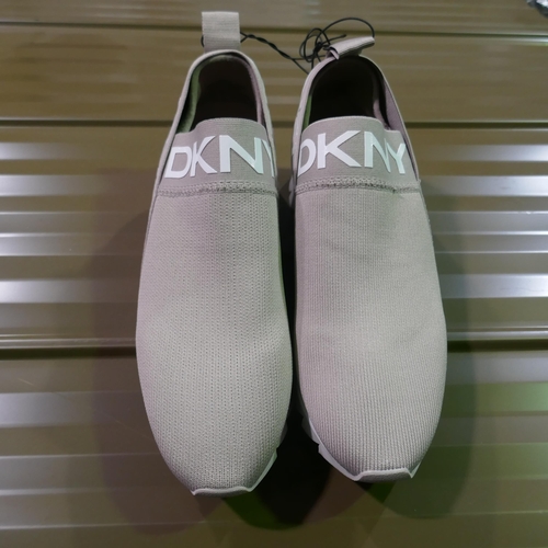 6302 - DKNY Ashton slip-on trainer in warm grey UK size 4.5 (340-73888) *This lot is subject to Vat