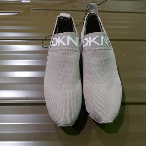 6303 - DKNY Ashton slip-on trainer in warm grey UK size 4.5 (340-73888) *This lot is subject to Vat