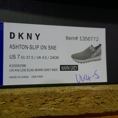 6305 - DKNY Ashton slip-on trainer in warm grey UK size 4.5 (340-73888) *This lot is subject to Vat