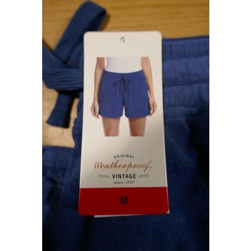 6023 - Weatherproof Vintage ladies lounge wear x 15 sets in blue. Comprising of polo shirt and shorts (5 me... 