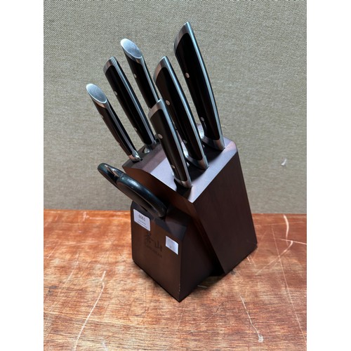 6061 - Cangshan 8 piece Acacia Block Knife Set (340-38) *This lot is subject to Vat