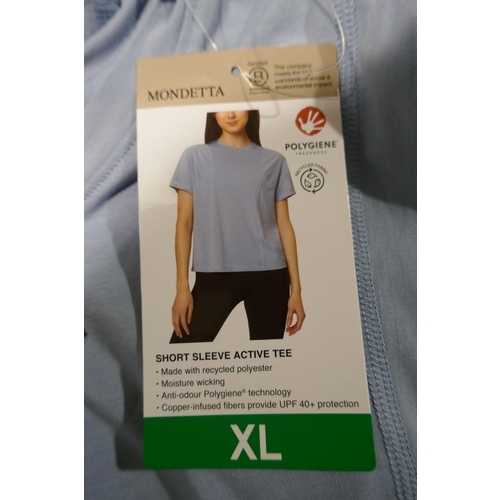 6030 - Mondetta short sleeve Active T-shirts x 30 (15 white, 15 blue) various sizes with tags (340-73888) *... 