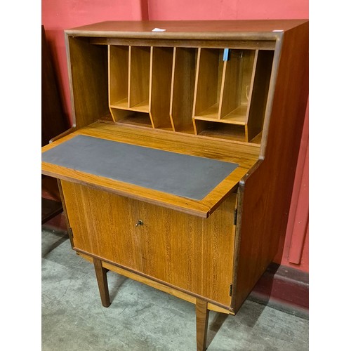 36 - A Danish teak bureau