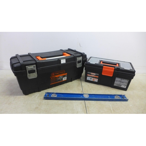 5024A - Two toolboxes including a set of screwdrivers, a Yankee screwdriver, precision nut driver set, long ... 