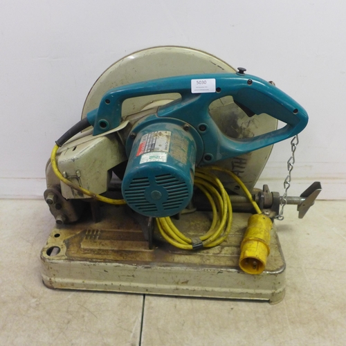 5030 - Three 110v power tools including a Skilsaw 5466 190mm power saw, a Metabo STEB65 jigsaw and a Makita... 