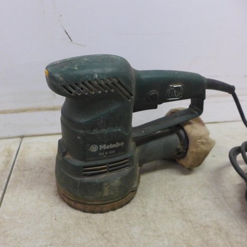 5031 - Four 110v power tools including Makita 9401 belt sander, a Makita electric planer, a Makita BO6030 o... 