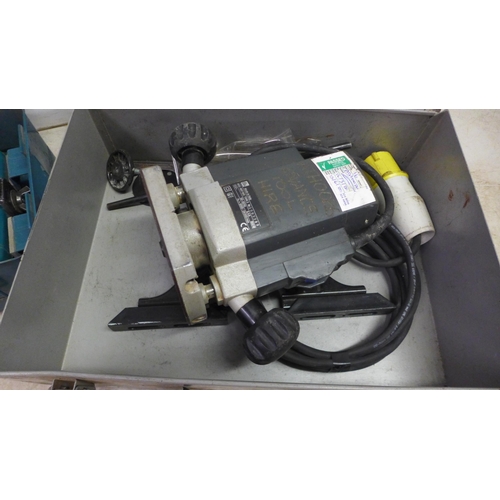 5036 - 3 110v power tools including a Makita 9741 wheel sander an Elu MOF96E 110v router and a Bosch GGS27 ... 