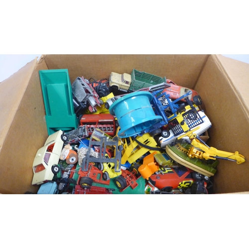 5057 - A box of approximately 100 die-cast toy cars