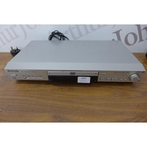 5081 - A Samsung DVD-R149 DVD recorder and a Panasonic DVD-RV32 DVD player