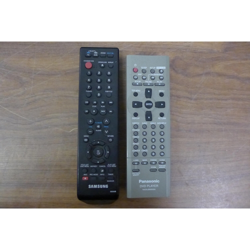 5081 - A Samsung DVD-R149 DVD recorder and a Panasonic DVD-RV32 DVD player