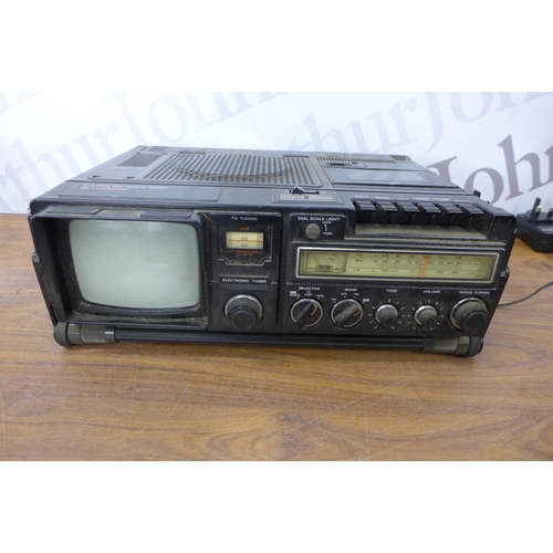 5084 - A quantity of hi-fi equipment including Hitachi K-50L TV-FM/MW/LW radio cassette recorder, Panasonic... 