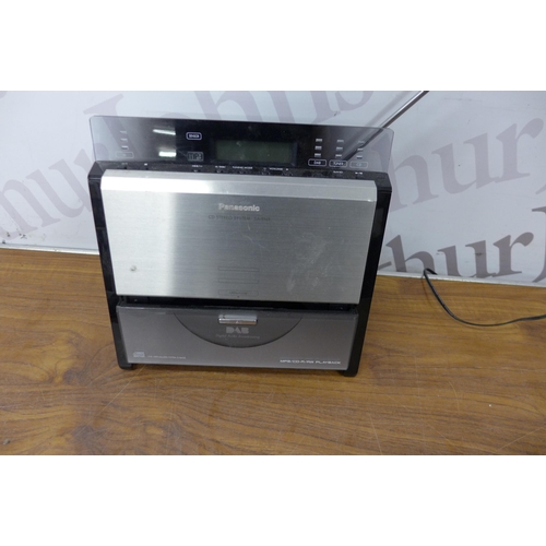 5084 - A quantity of hi-fi equipment including Hitachi K-50L TV-FM/MW/LW radio cassette recorder, Panasonic... 