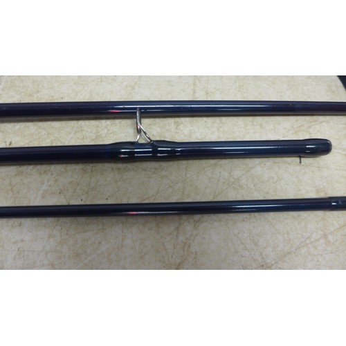 5040 - A collectible Edgar Sealey “Glane” Conolon live fiber 9ft two piece fly rod with original bag and an... 