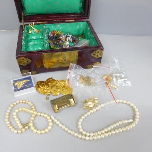 2009 - A box of costume jewellery, cufflinks, necklaces, etc.