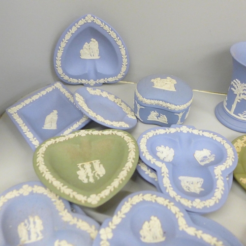 2049 - Twenty five items of Wedgwood Jasperware