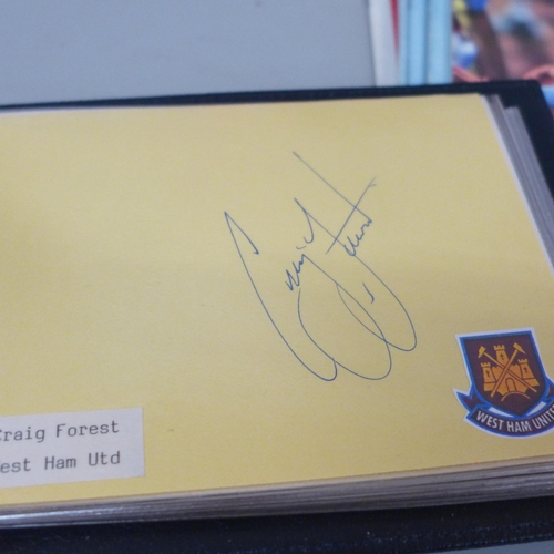 2057 - Football Memorabilia; eight West Ham United autographs (Stuart Pearce, Clive Allen, Igor Štimac, etc... 