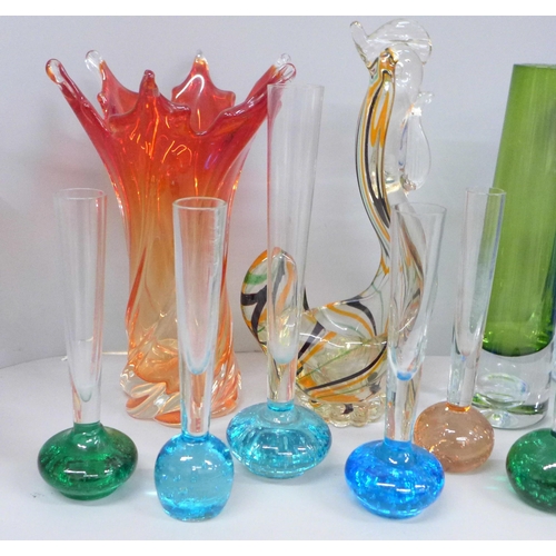 2085 - A collection of studio glass including bud vases **PLEASE NOTE THIS LOT IS NOT ELIGIBLE FOR IN-HOUSE... 