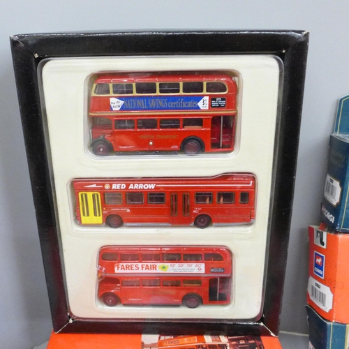 2100 - A London Transport Country Buses limited edition bus set 2, another London Transport Museum limited ... 