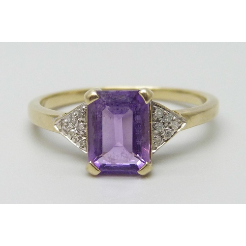 7045 - A 9ct gold, amethyst and diamond ring, 2.1g, O