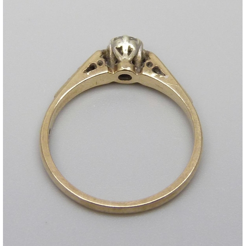 7046 - A 9ct gold and diamond ring, 1.8g, L/M