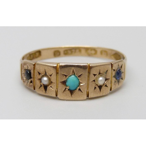 7048 - A Victorian 9ct gold, seed pearl and turquoise ring, 1.5g, O