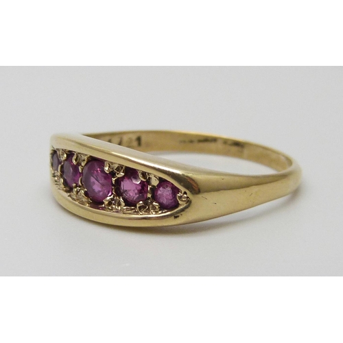 7081 - A 9ct gold and five stone amethyst ring, 2.9g, O