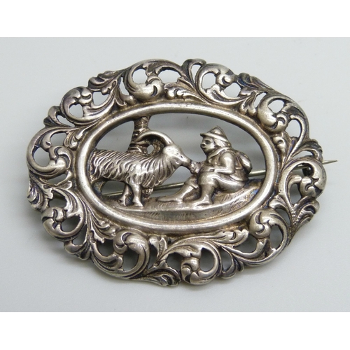 7170 - A Norwegian .830 silver brooch by Nils Og Blamann, 16g, 5.4cm