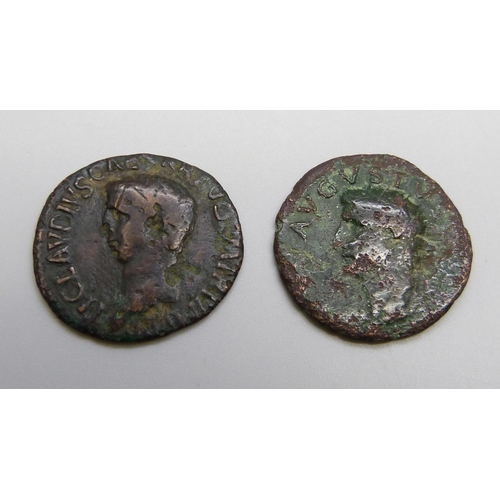 7235 - Coins; Divus Augustus, as struck under Tiberius bronze RIC 81 (20-25AD) radiate head, reverse: S C e... 