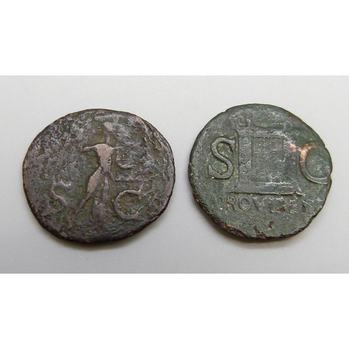 7235 - Coins; Divus Augustus, as struck under Tiberius bronze RIC 81 (20-25AD) radiate head, reverse: S C e... 