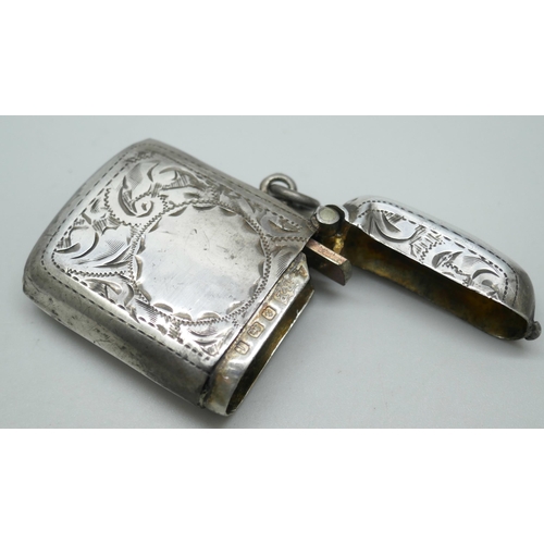 7267 - An engraved silver vesta case, Birmingham 1908