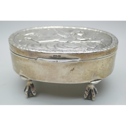 7275 - A silver jewellery box, embossed lid, Chester 1903, 104g, 9cm wide