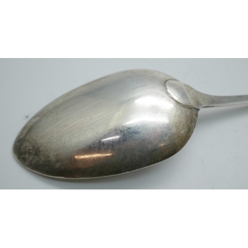 7279 - A large silver basting spoon, maker William Eaton, London 1828, 129g