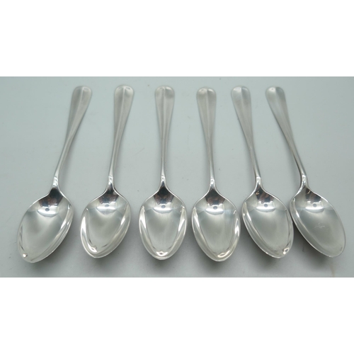 7294 - A set of six silver coffee spoons, 47g