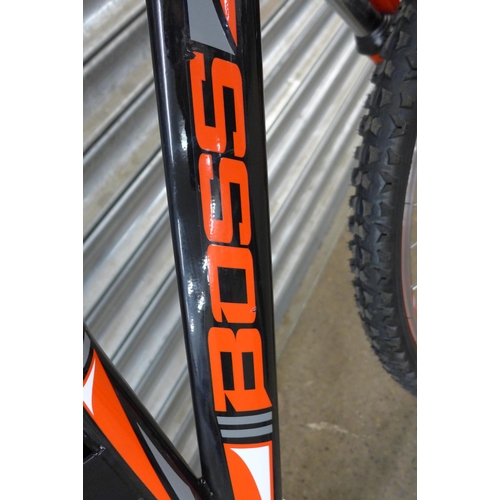 5126A - A Boss Venom full suspension mountain bike complete with mud guards  * Police repossession