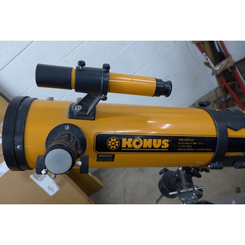 5283 - A Konus Konusmotor -114 Newton telescope with tripod stand