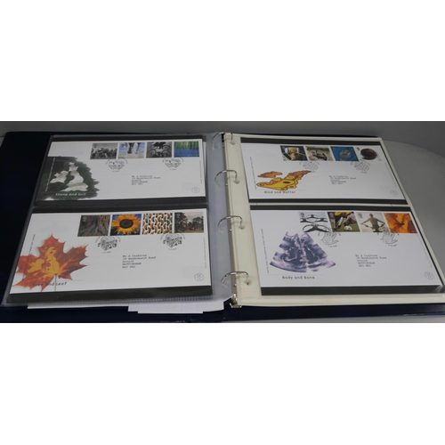 2111 - Great Britian; a carton including hundreds of Great Britain first day covers housed in six albums an... 