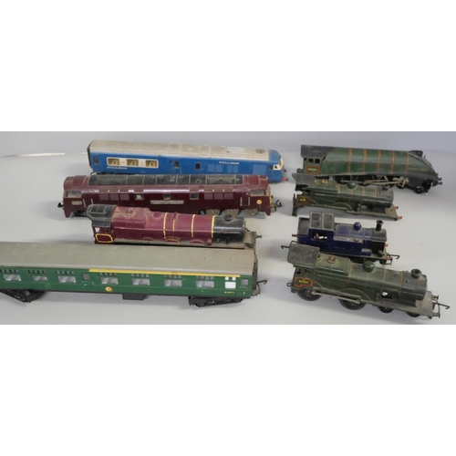 2170 - OO gauge model rail including five locomotives; Western Enterprise, The Princess Royal, Golden fleec... 