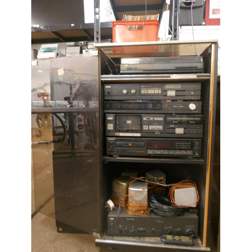 5076A - A quantity of stereo equipment including an Aiwa PX-ED9 full automatic turntable system, a Hitachi H... 